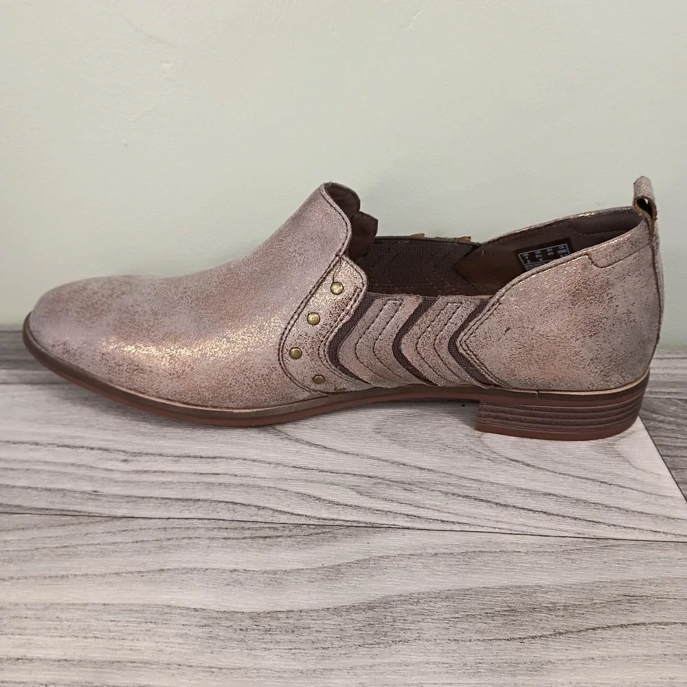 Clarks Trish‎ Bell Studded Slip-On Shoes Boots Booties Gunmetal Women's Sz 9.5 W